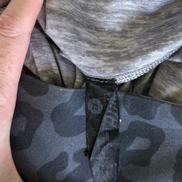 Peloton High waisted Leopard Print Leggings XS Activewear - Picture 4 of 4